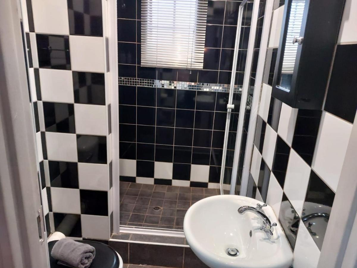 Wisteria Lane Guesthouse Postmasburg Εξωτερικό φωτογραφία