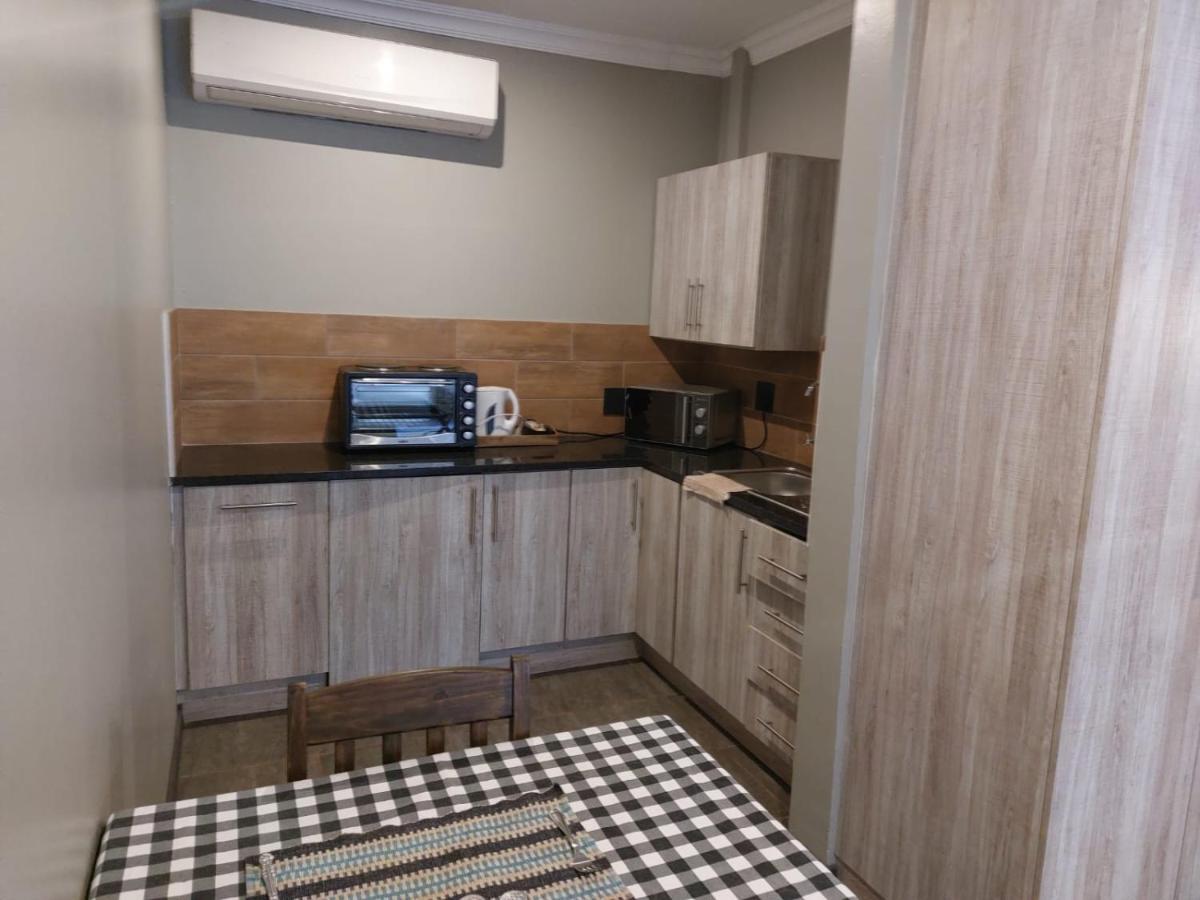 Wisteria Lane Guesthouse Postmasburg Εξωτερικό φωτογραφία