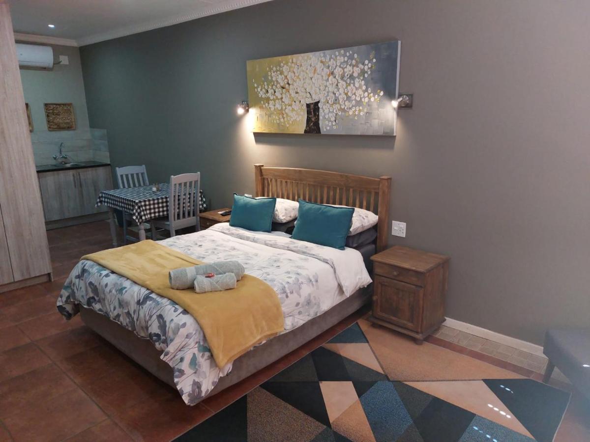 Wisteria Lane Guesthouse Postmasburg Εξωτερικό φωτογραφία