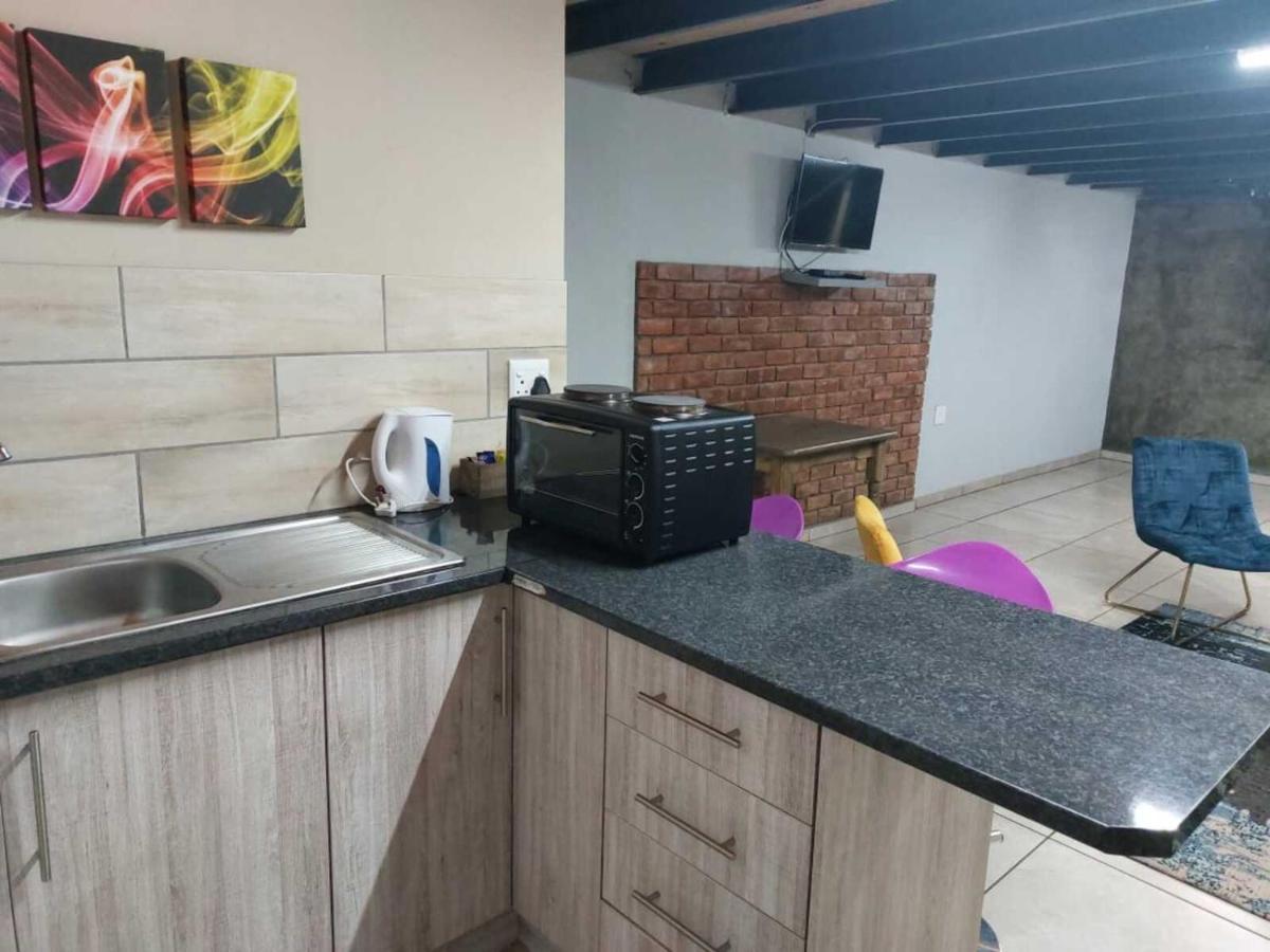 Wisteria Lane Guesthouse Postmasburg Εξωτερικό φωτογραφία