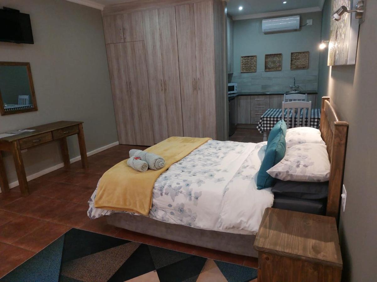 Wisteria Lane Guesthouse Postmasburg Εξωτερικό φωτογραφία